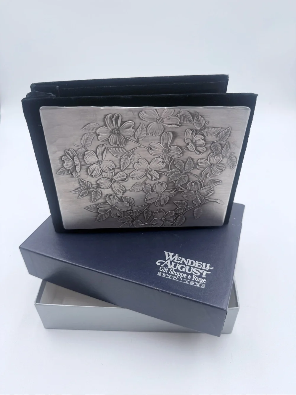 Beautiful Wendell August Floral Photo Album with Box Holds 50 4x6 Pictures NOB!
